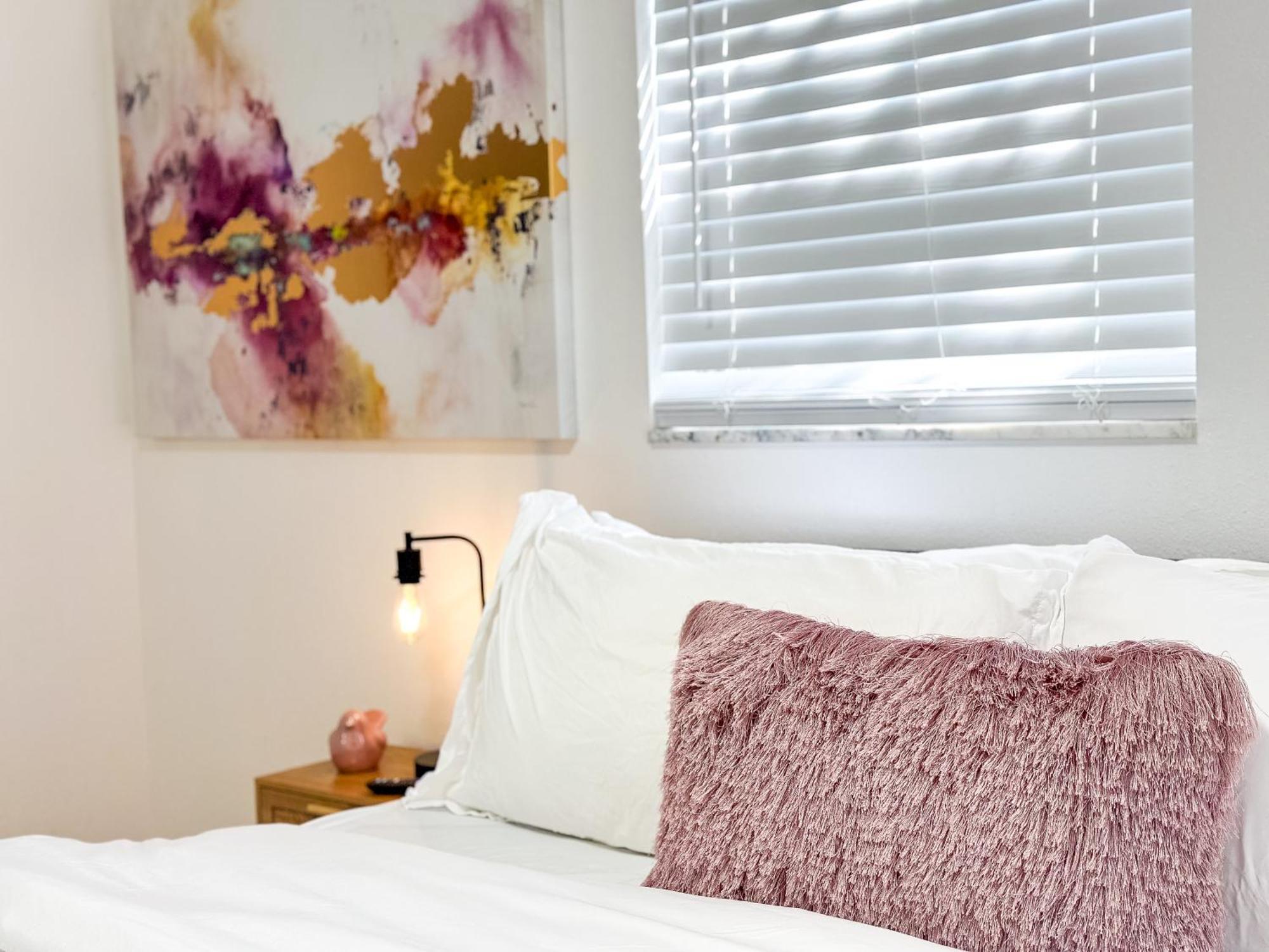 Beautiful And Relaxing 3 Bedrooms 2 Kings Beds *