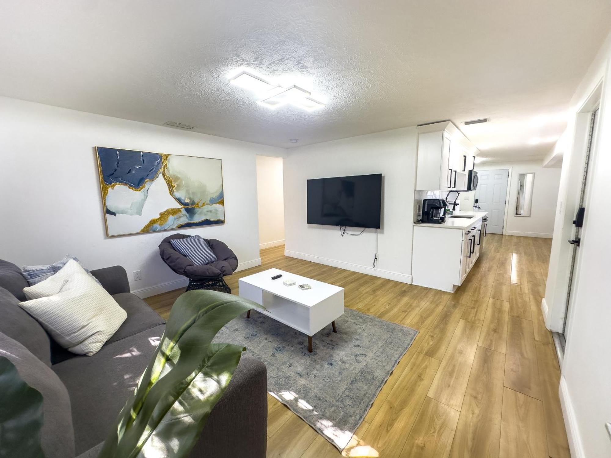 Beautiful And Relaxing 3 Bedrooms 2 Kings Beds *